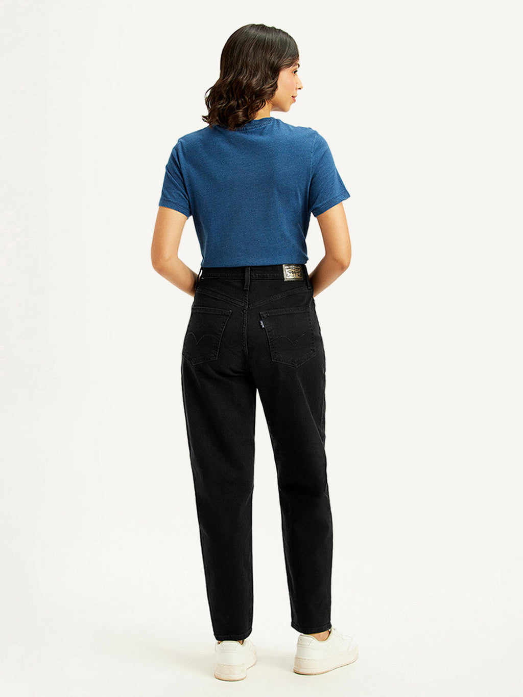 Women's Black Loose Tapered Fit High Rise Jeans