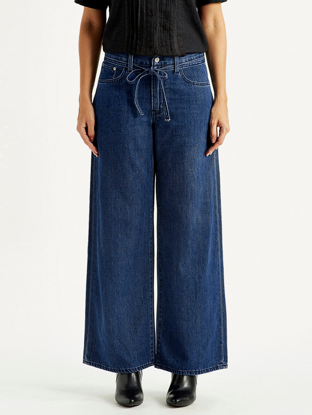 Women's Med Indigo XL Straight Loose Fit Mid Rise Jeans