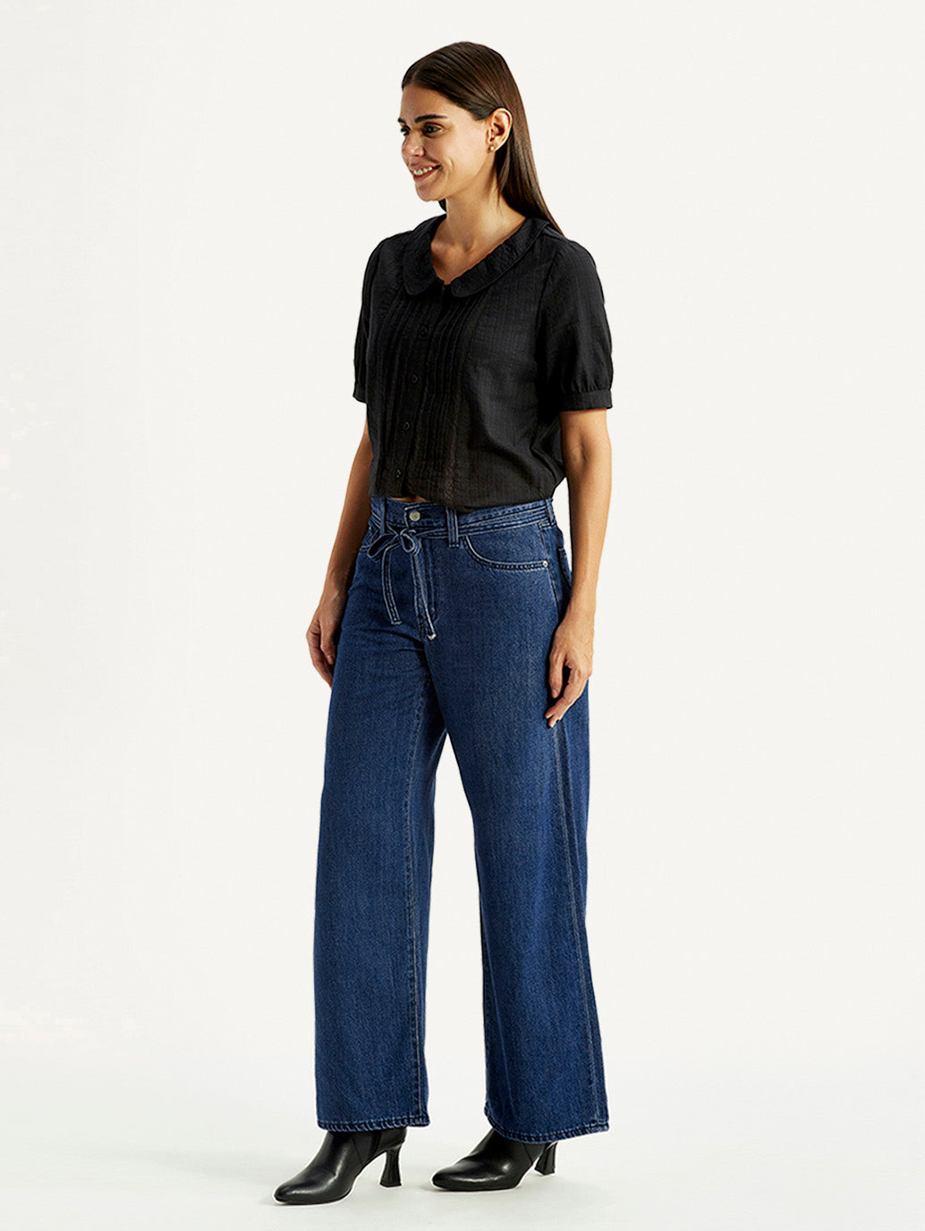 Women's Med Indigo XL Straight Loose Fit Mid Rise Jeans