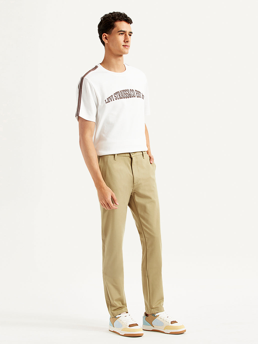 Men's Beige Slim Fit Tech Pant Chinos