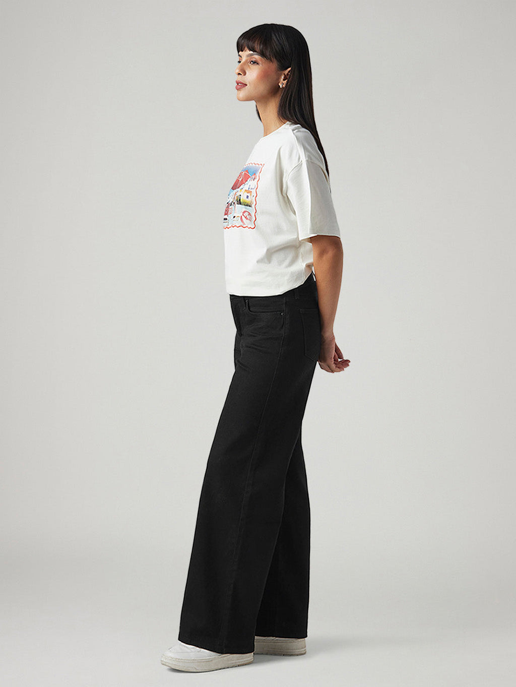 Women's 318 Black Wide Leg Fit Mid Rise Jeans