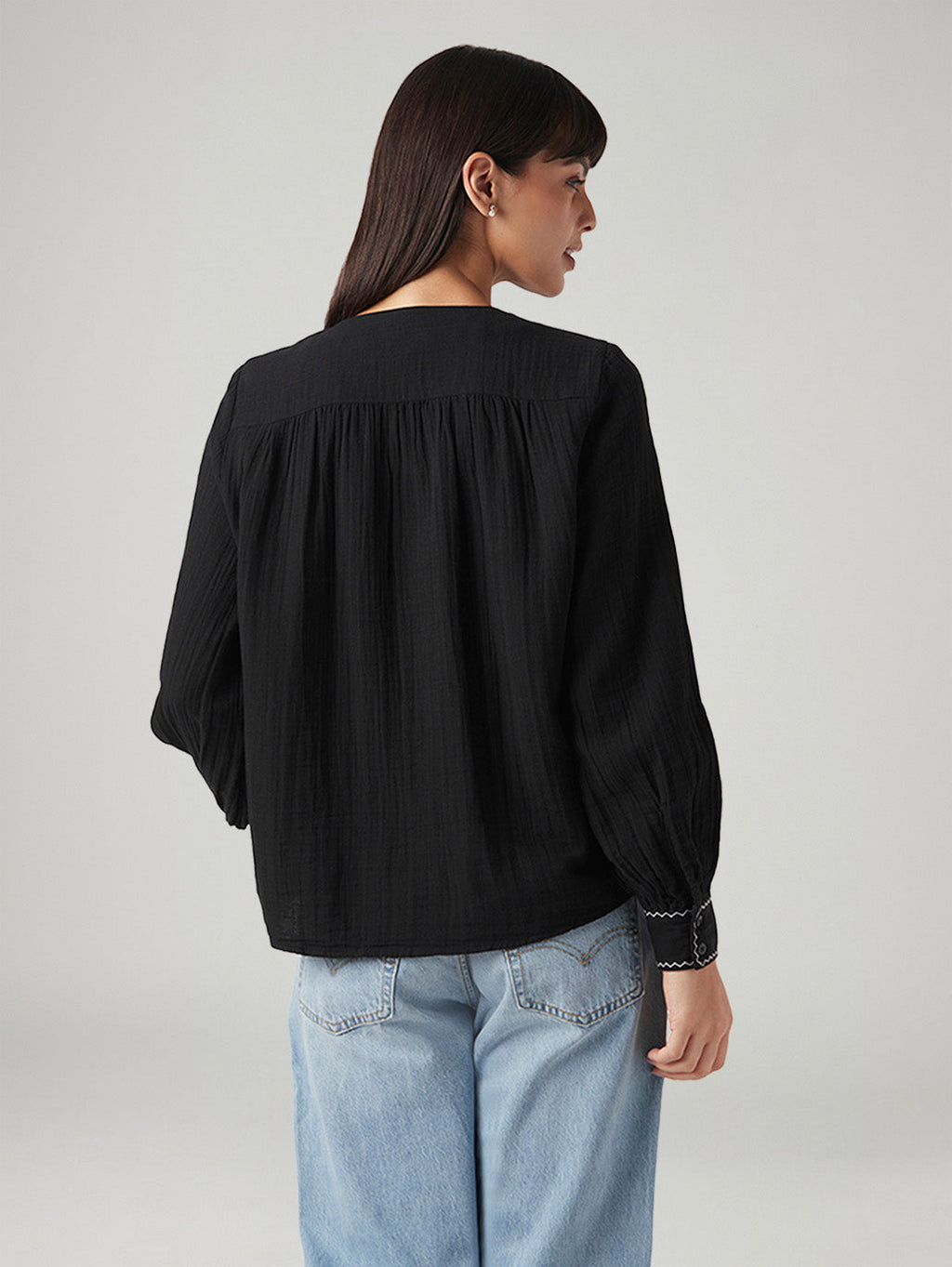 Women's Solid Regular Fit Top