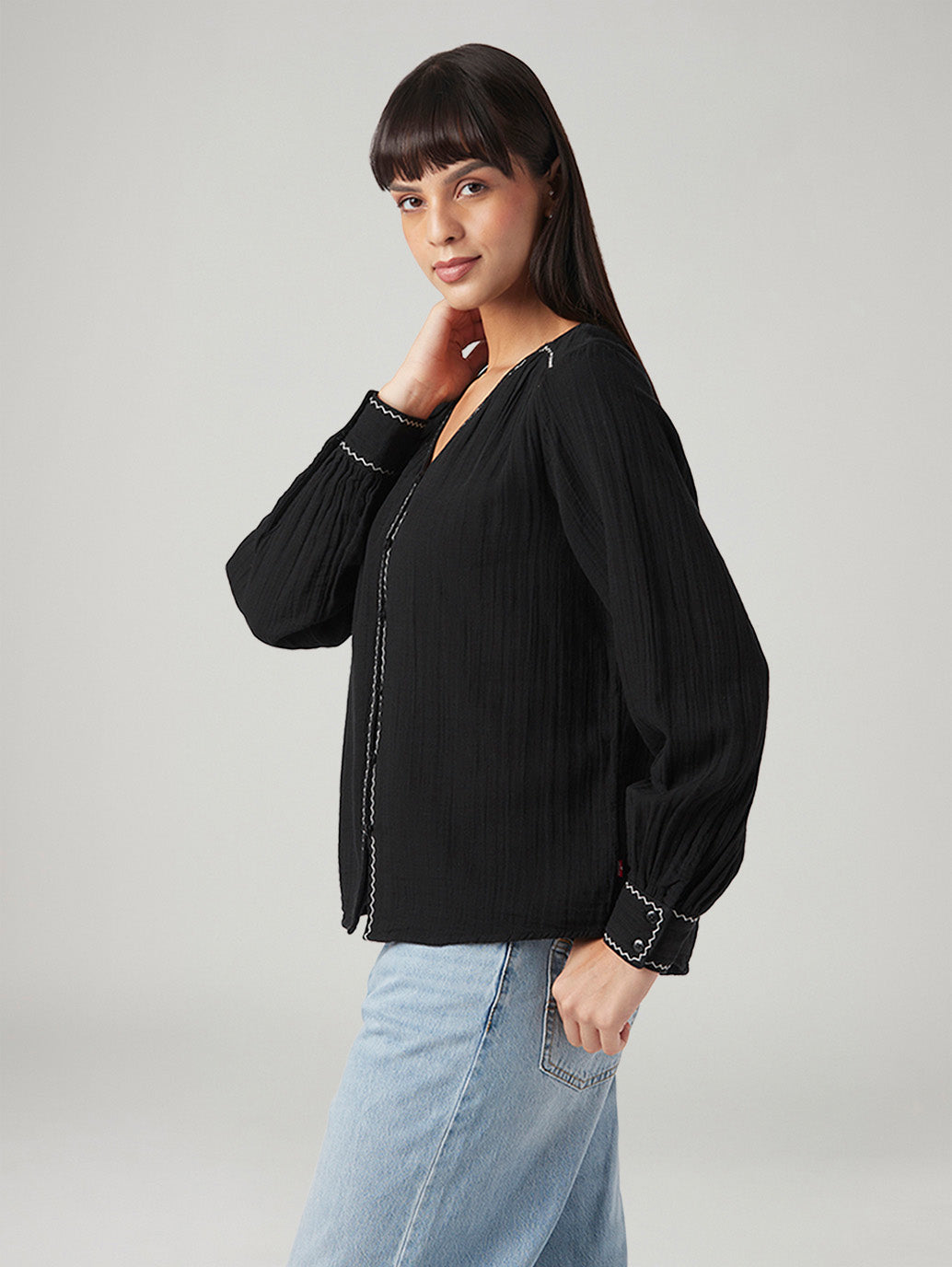 Women's Solid Regular Fit Top
