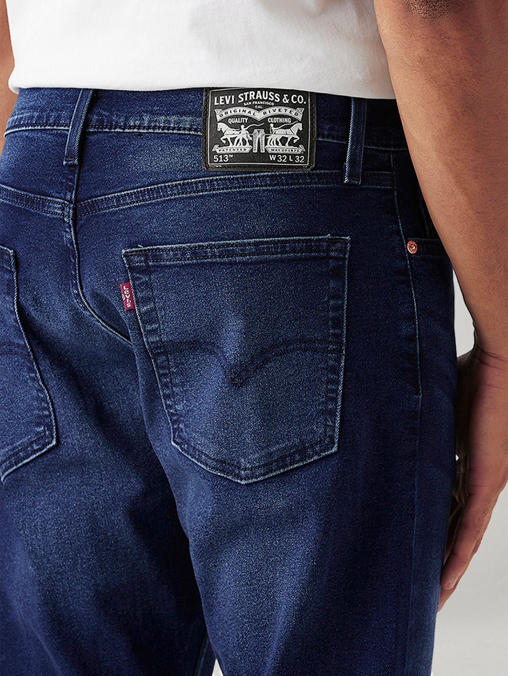 Men's 513 Dark Indigo Slim Straight Fit Mid Rise Jeans