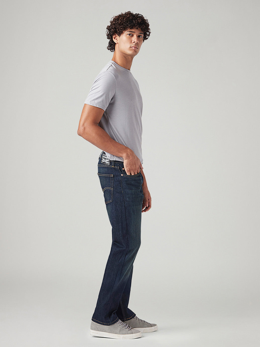 Men's 513 Dark Indigo Slim Straight Fit Mid Rise Tinted Jeans