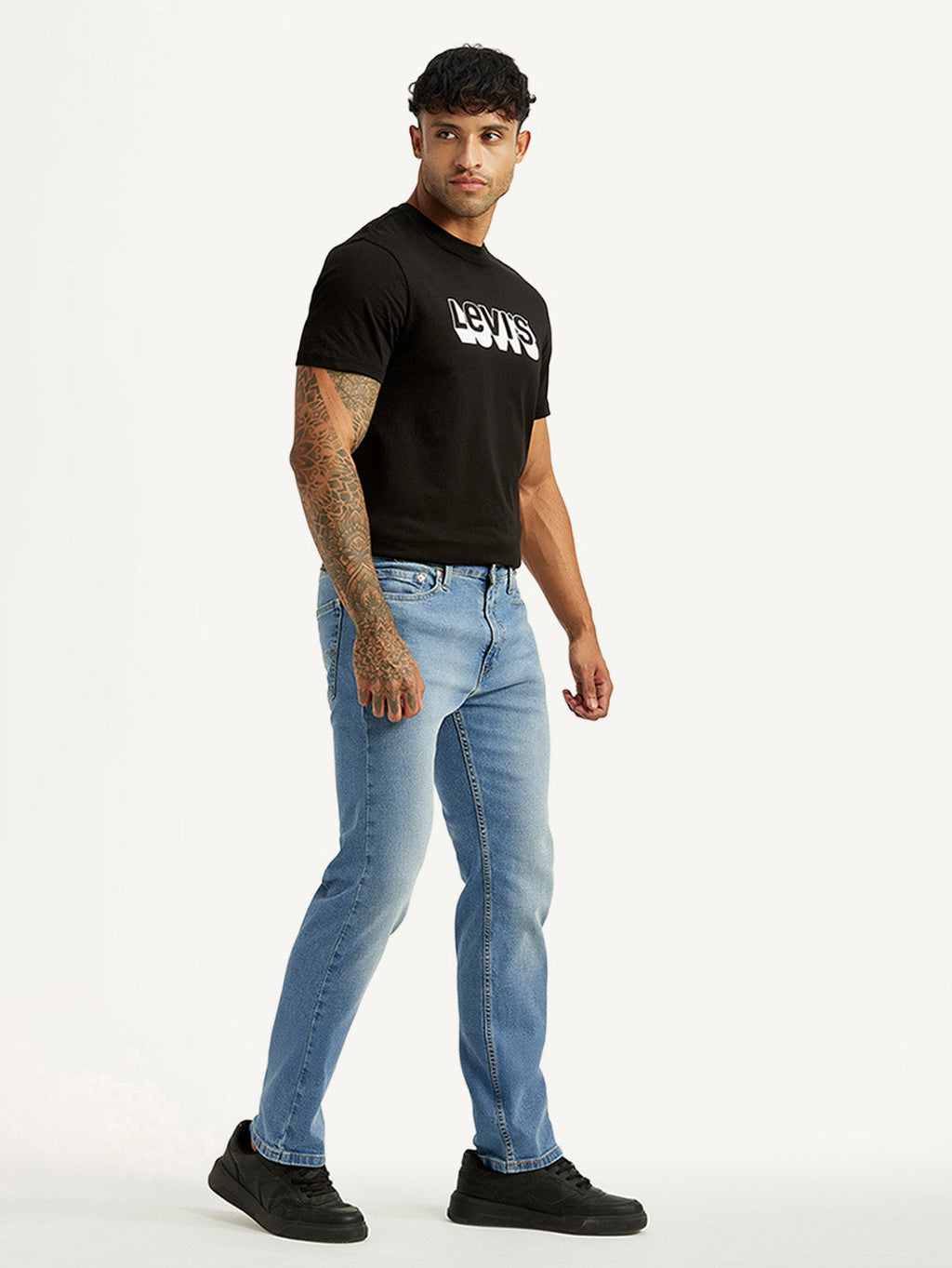 Men's 513 Light Indigo Slim Tapered Fit Mid Rise Jeans
