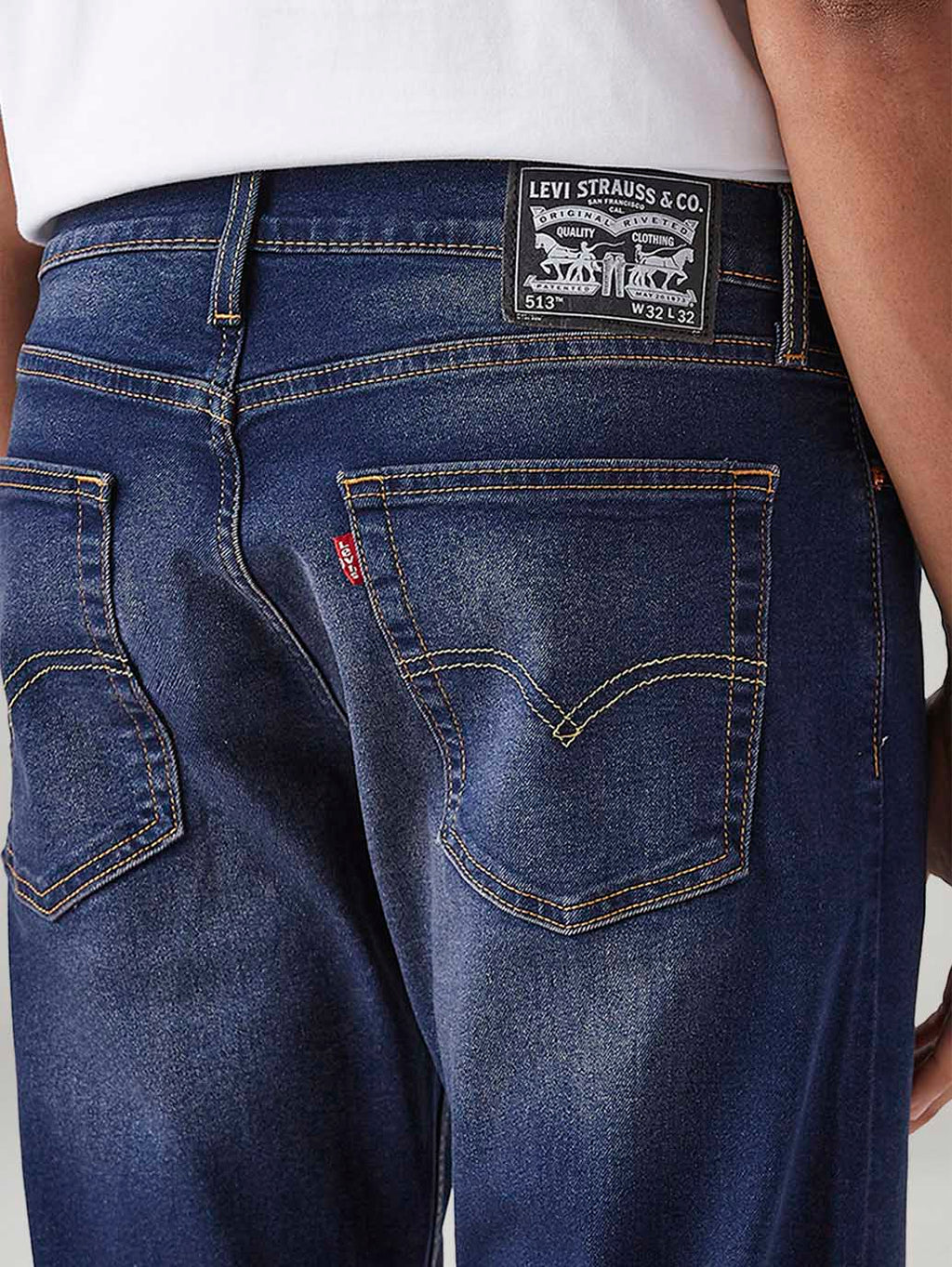 Men's 513 Dark Blue Slim Straight Fit Mid Rise Tinted Jeans