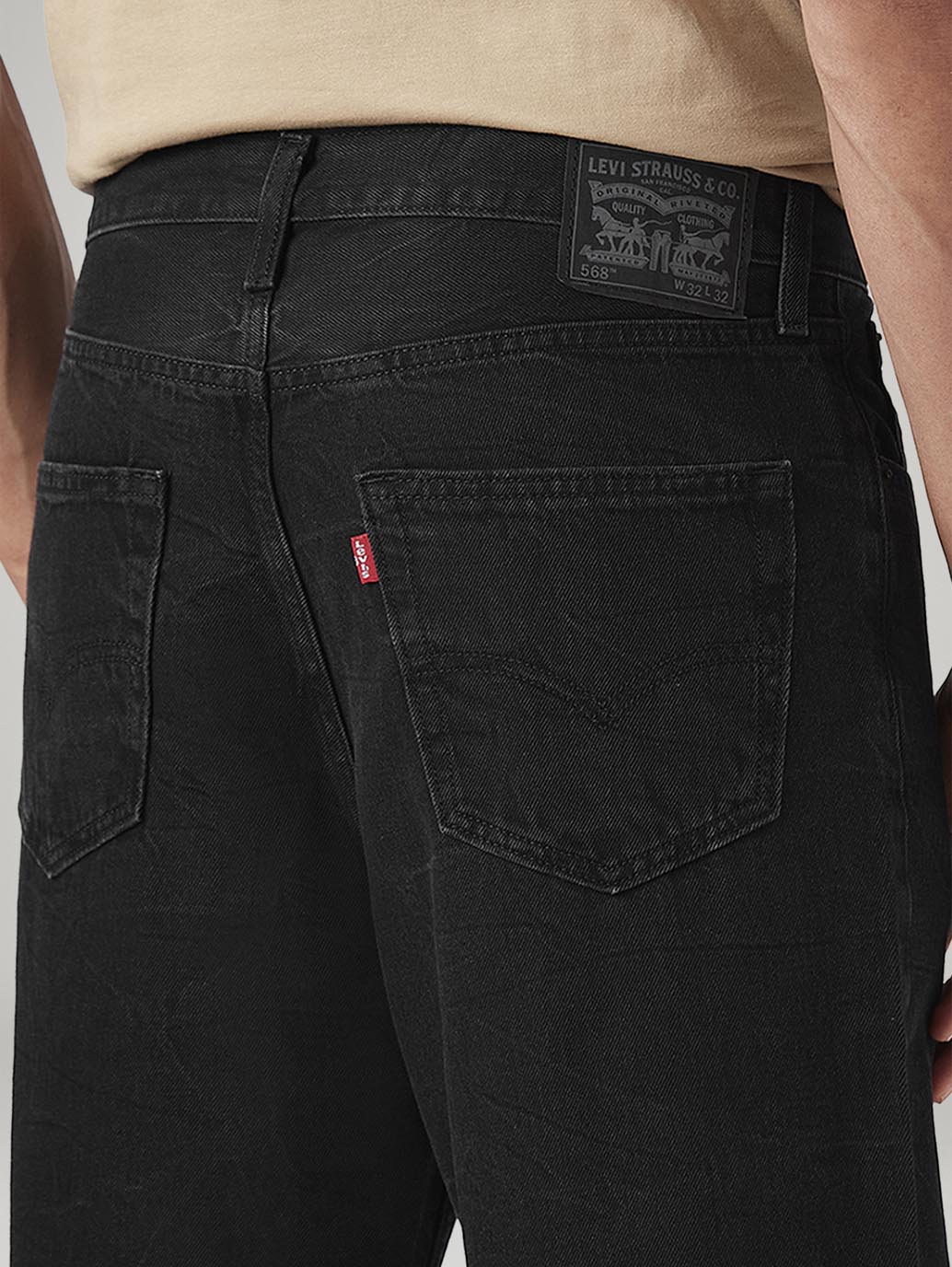 Men's 568 Black Loose Fit Mid Rise Jeans