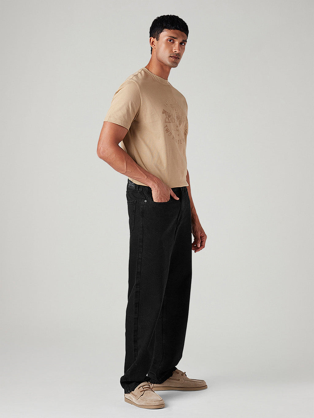 Men's 568 Black Loose Fit Mid Rise Jeans