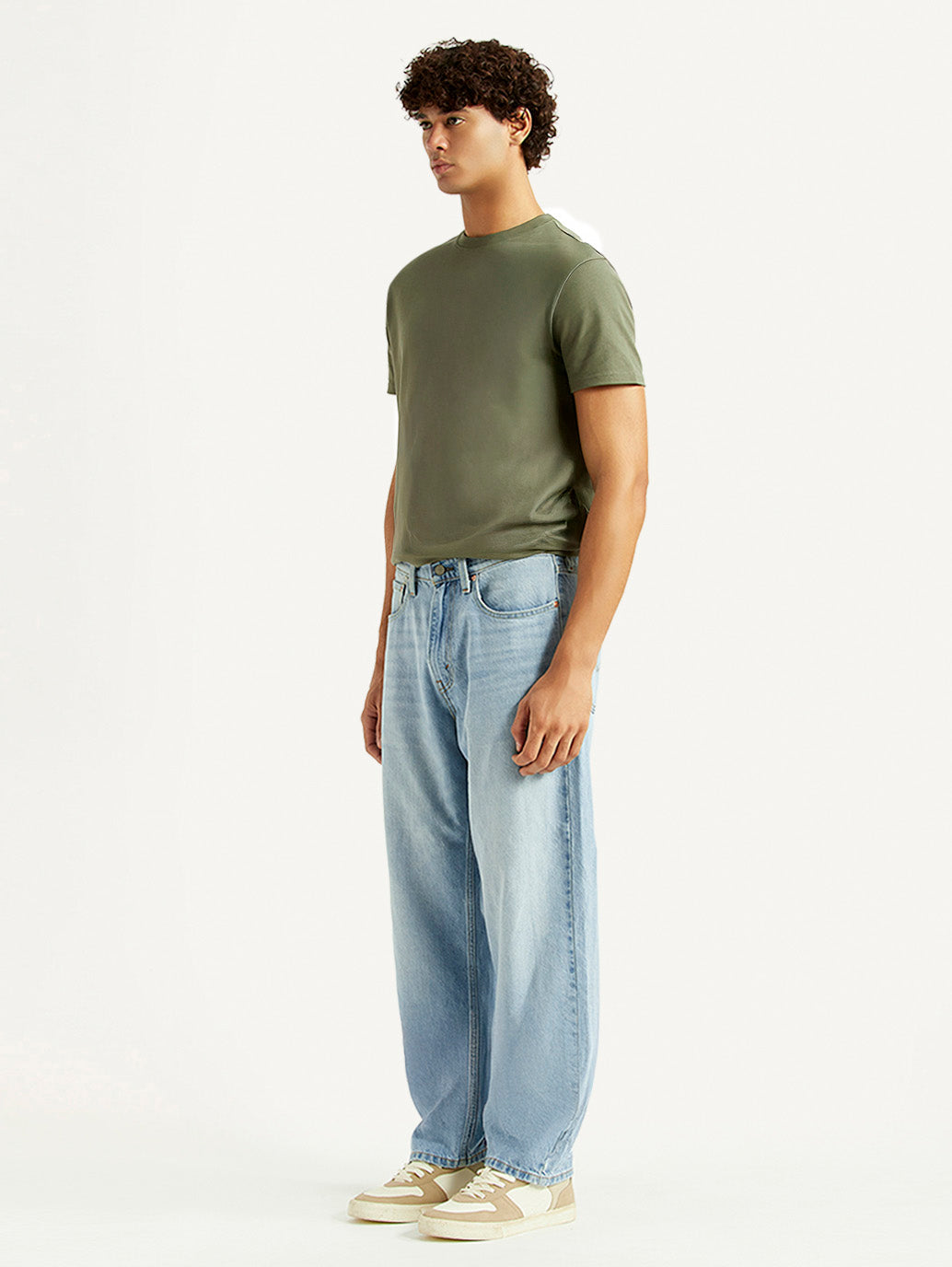 Men's 568 Light Blue Loose Fit Mid Rise Jeans