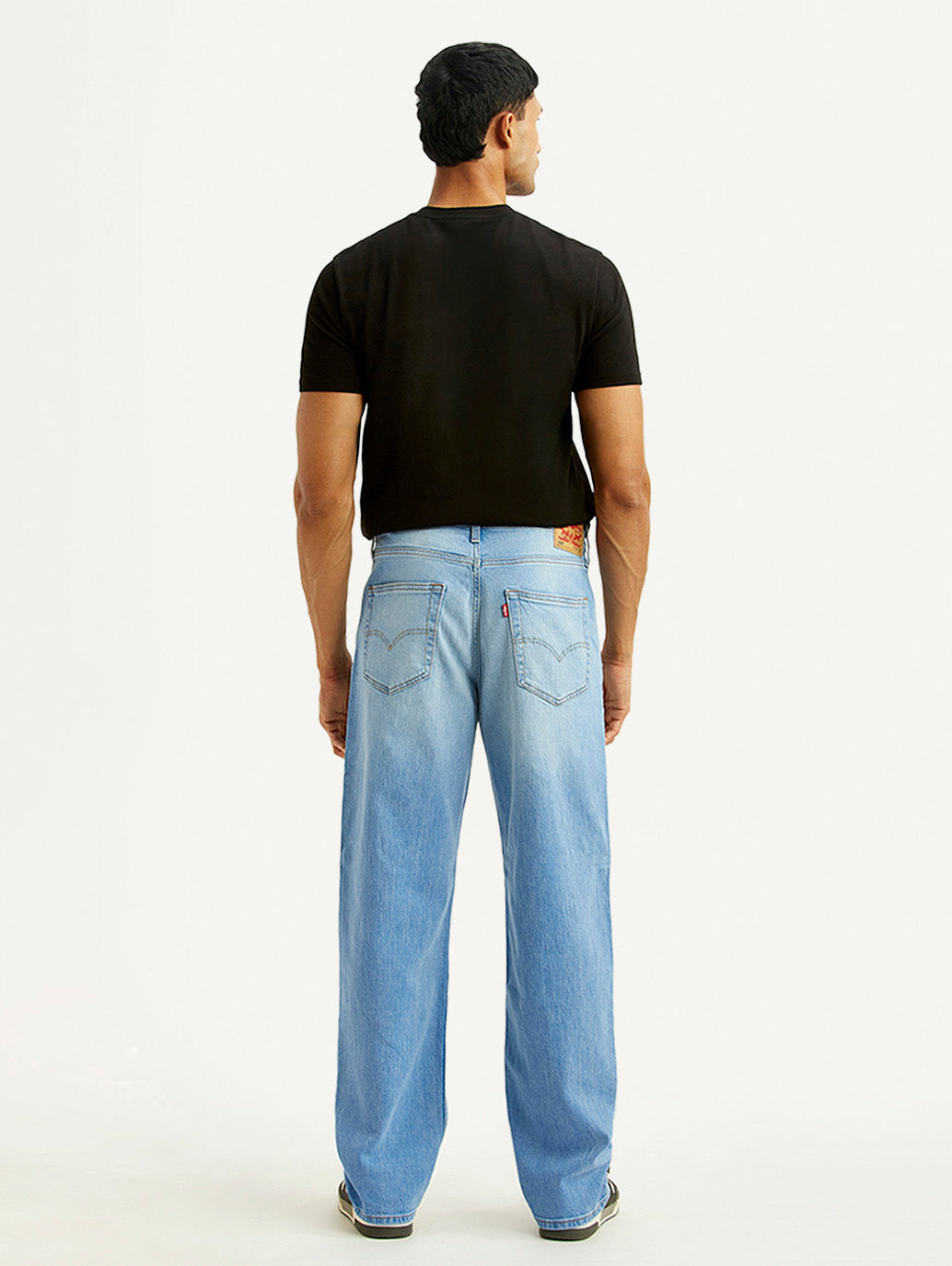 Men's 568 Light Blue Loose Fit Mid Rise Jeans