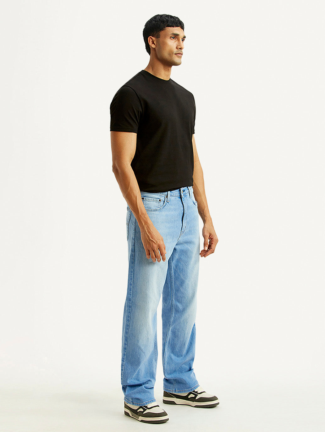 Men's 568 Light Blue Loose Fit Mid Rise Jeans