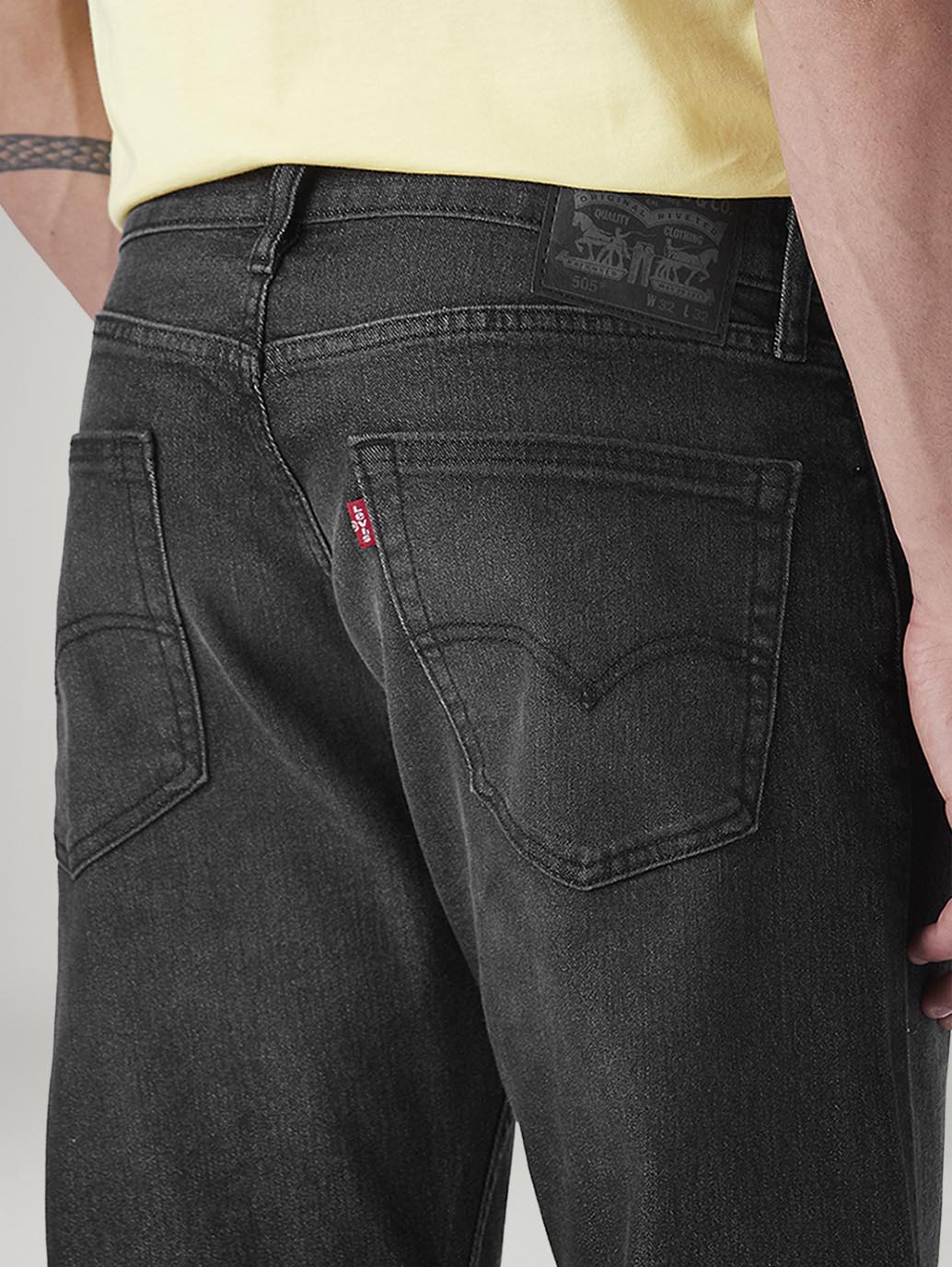 Men's 505 Black Straight Fit Mid Rise Jeans
