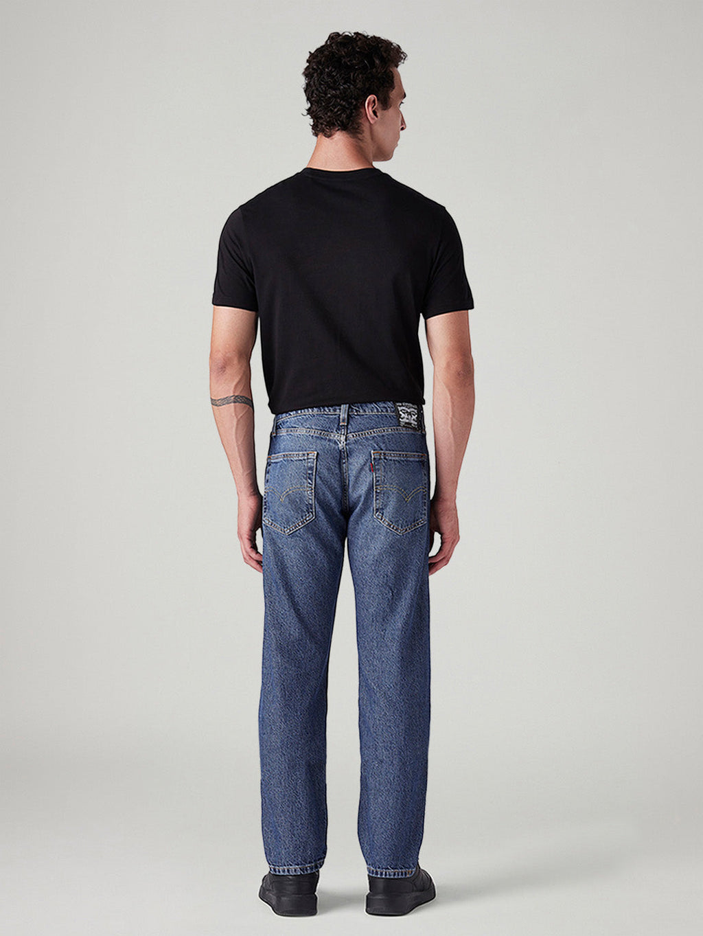 Men's 505 Med Indigo Straight Fit Mid Rise Jeans