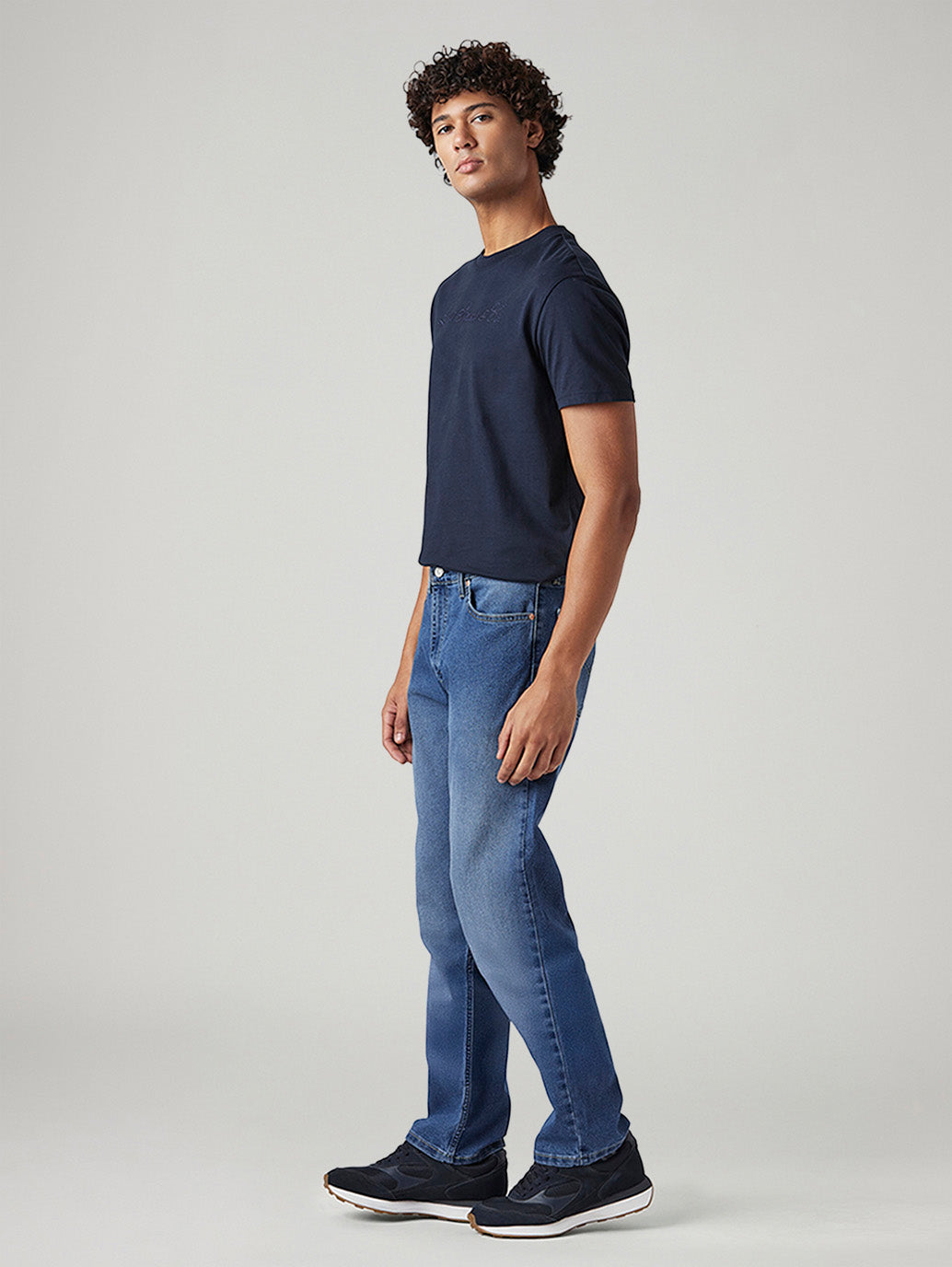 Men's 555 Blue Relaxed Straight Fit Mid Rise Jeans