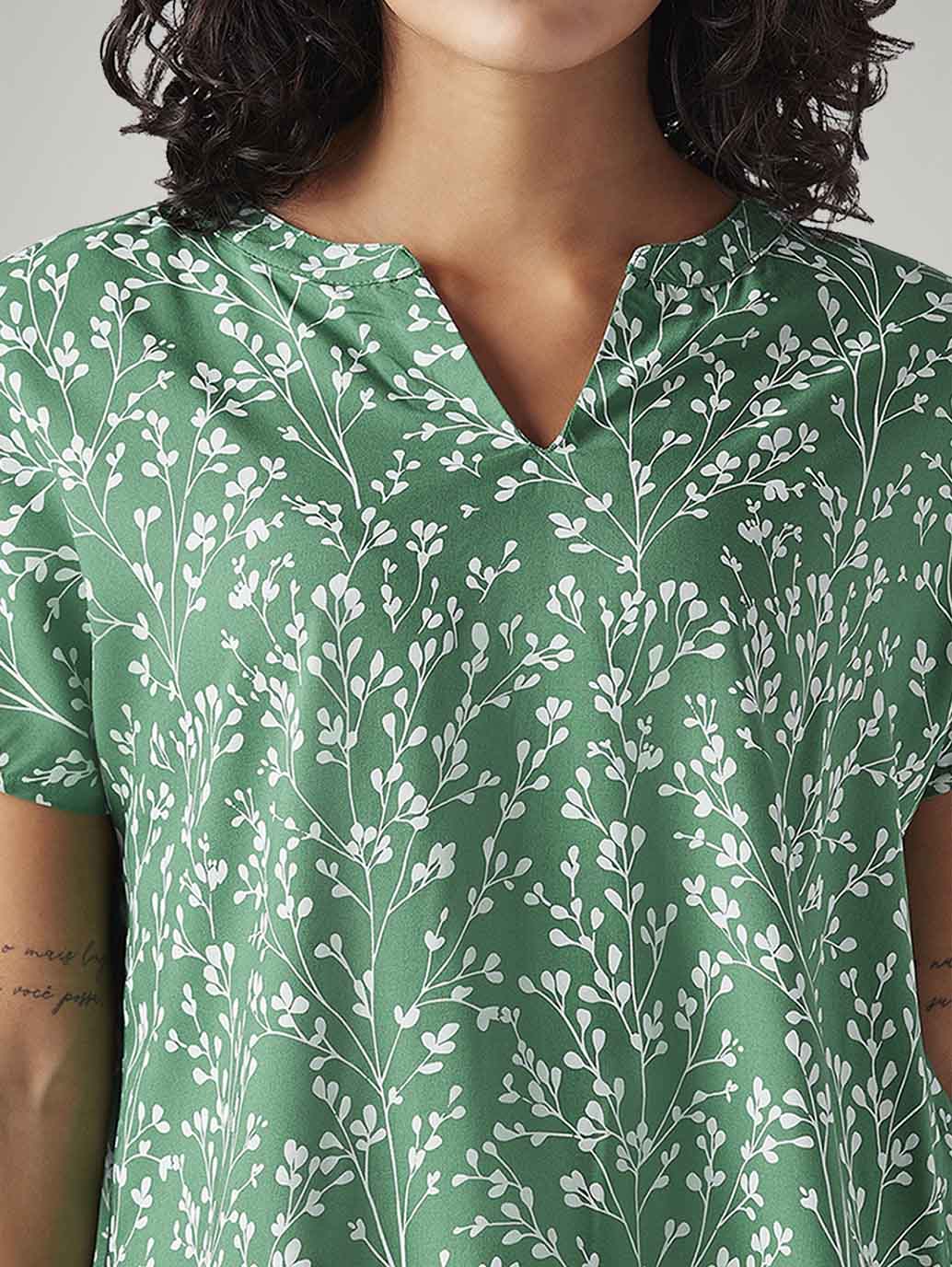 Women's Floral Regular Fit Top