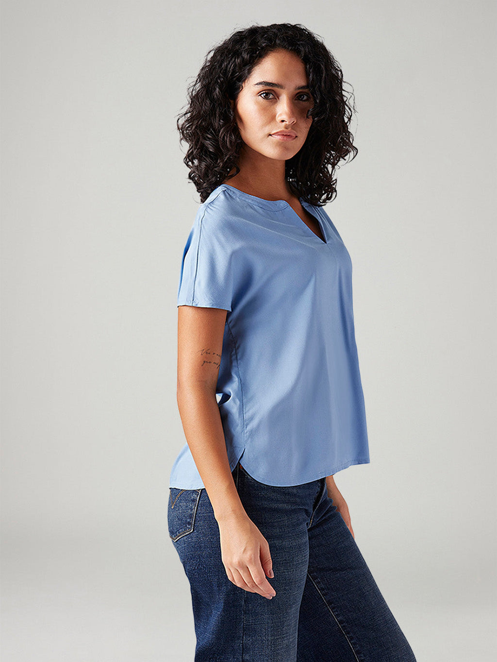 Women's Solid Relaxed Fit Top