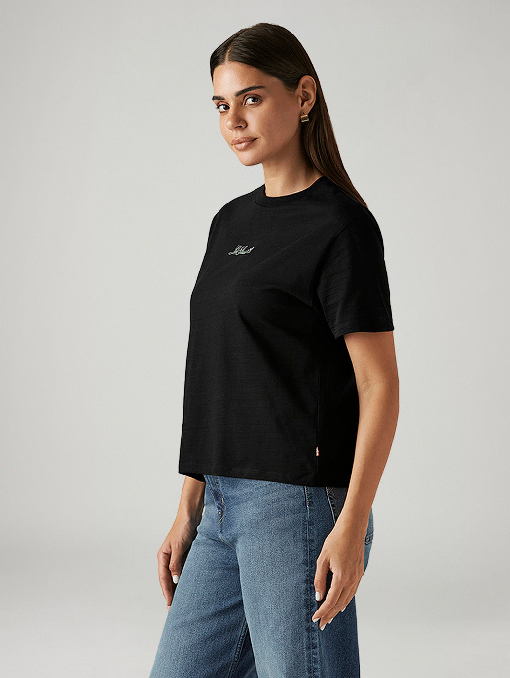 Women's Solid Black Relaxed Fit T-shirt