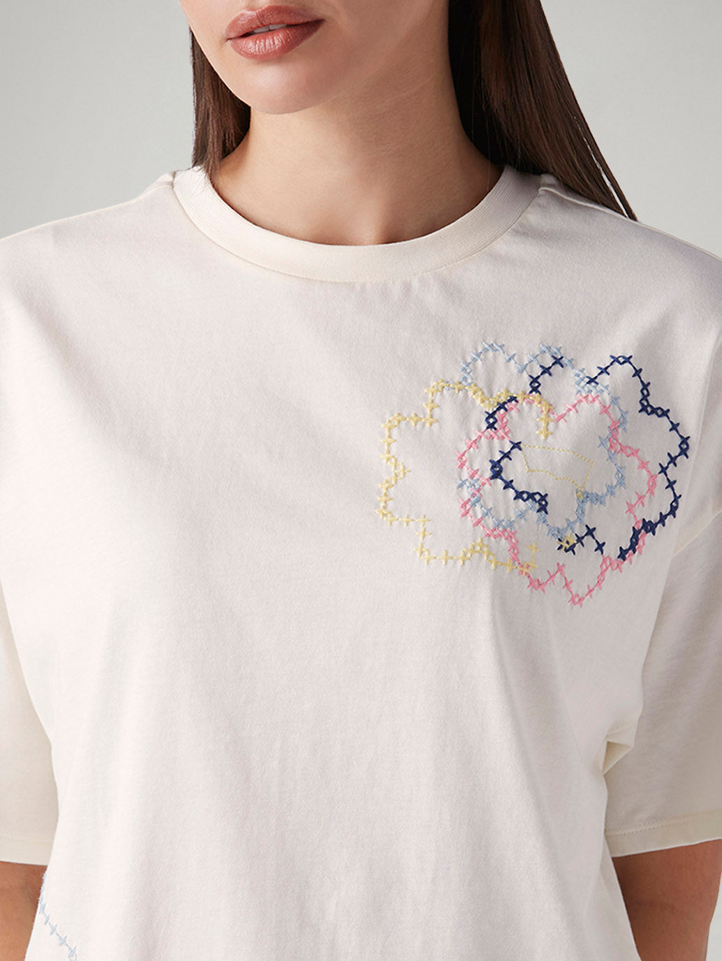 Women's Embroidered Relaxed Fit Oversize T-Shirt