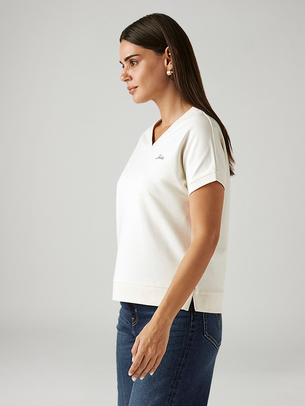 Women's Solid White Relaxed Fit T-shirt