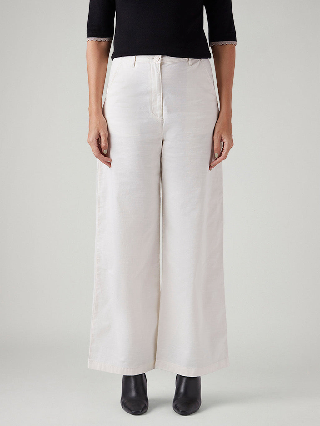 Women's White Loose Fit High Rise Trousers