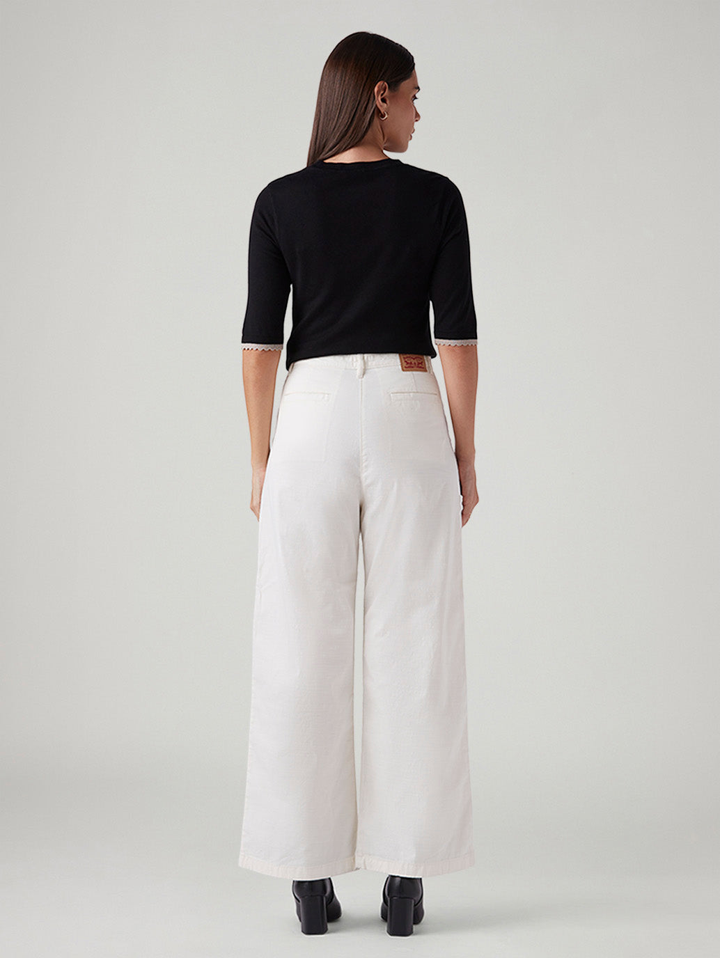 Women's White Loose Fit High Rise Trousers