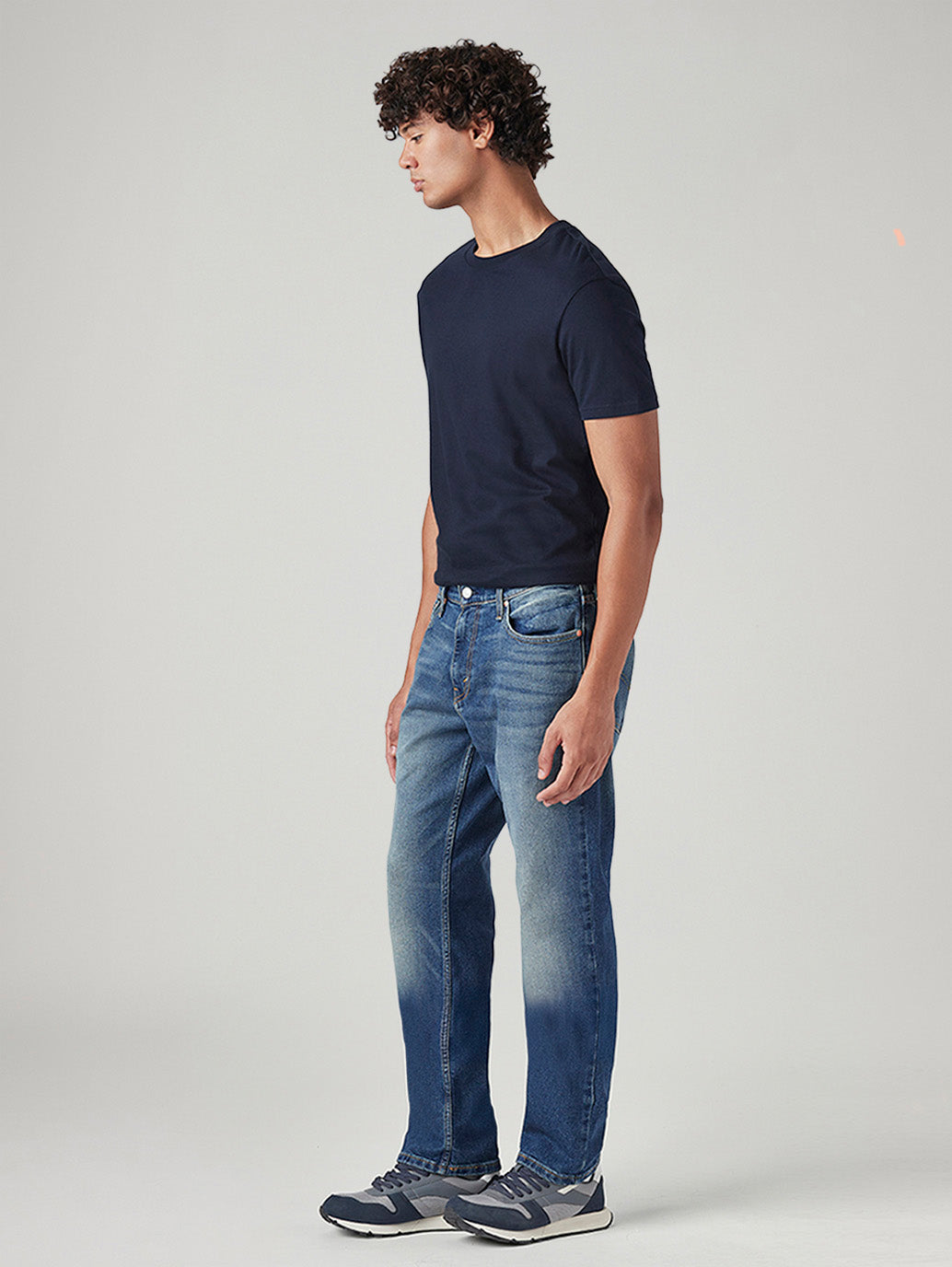 Men's 541 Blue Athletic Tapered Fit Mid Rise Tinted Jeans