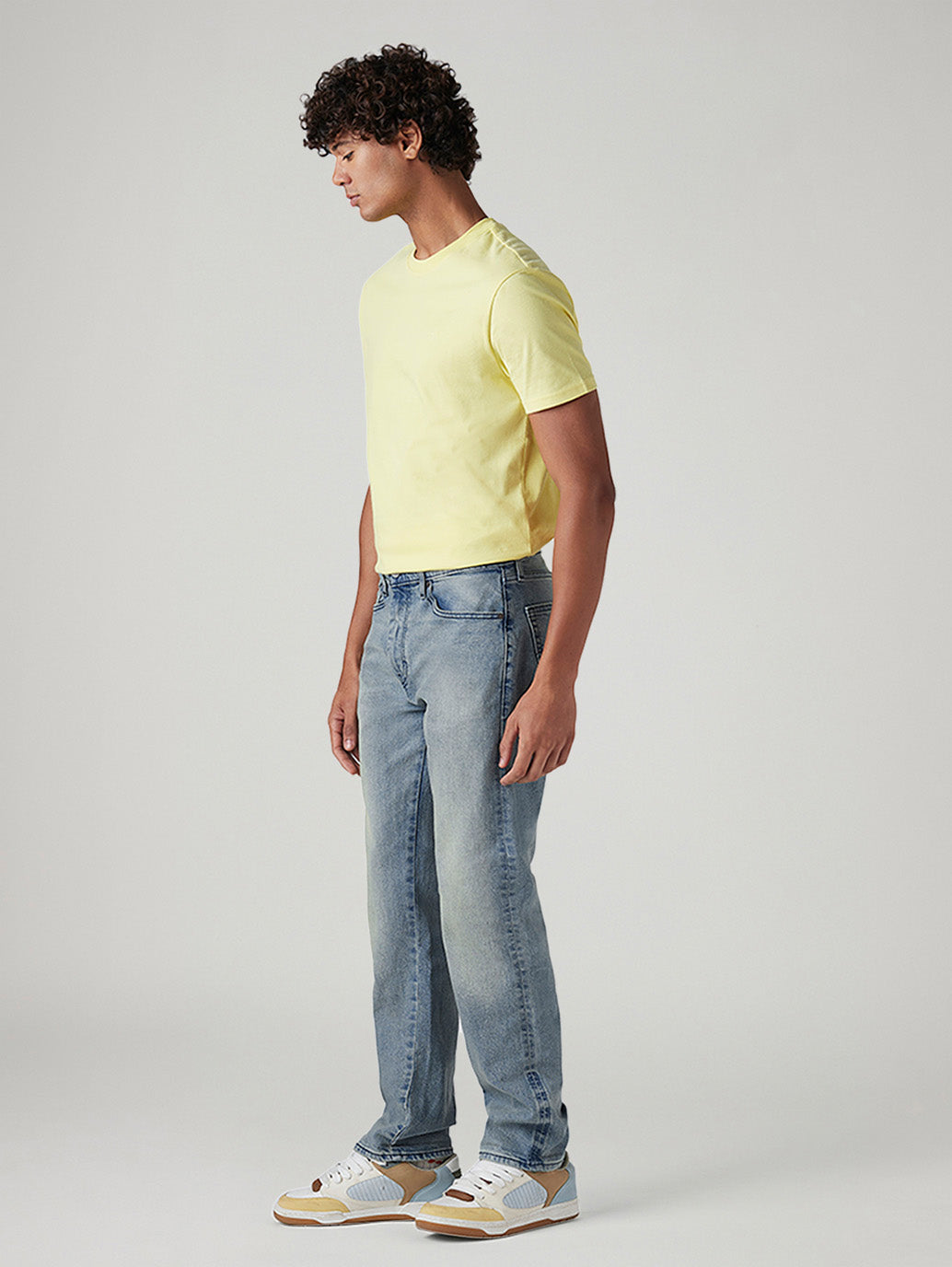 Men's 505 Light Blue Straight Fit Mid Rise Jeans