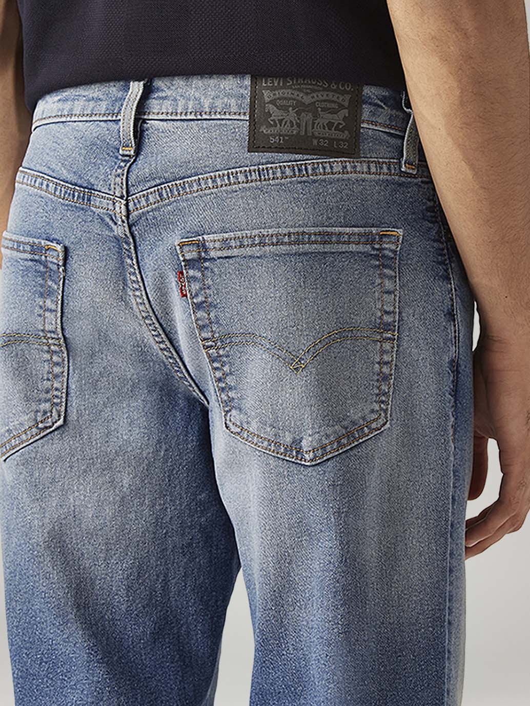 Men's 541 Blue Athletic Tapered Fit Mid Rise Commuter Jeans