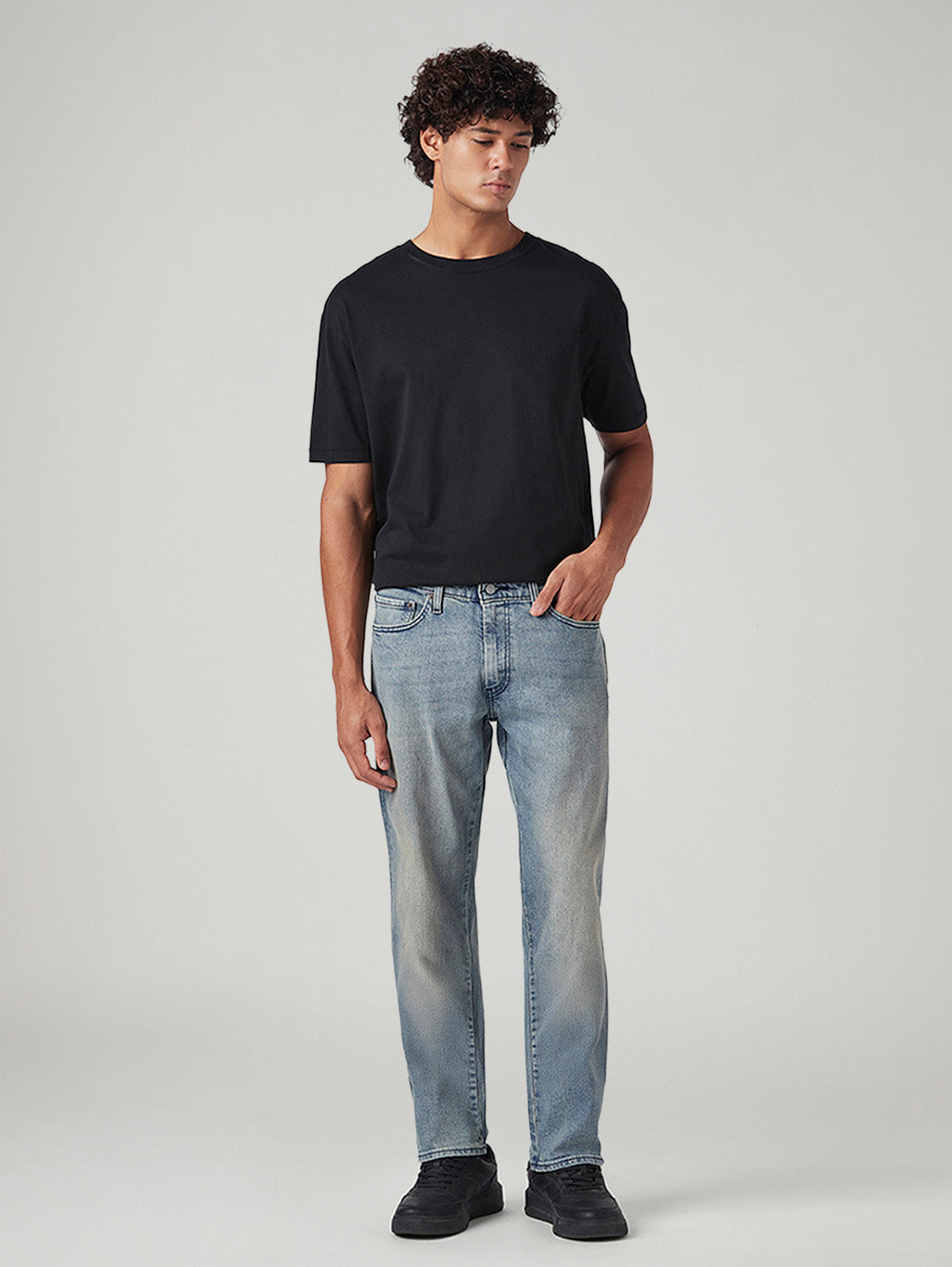 Men's 541 Med Indigo Athletic Tapered Fit Mid Rise Commuter Jeans
