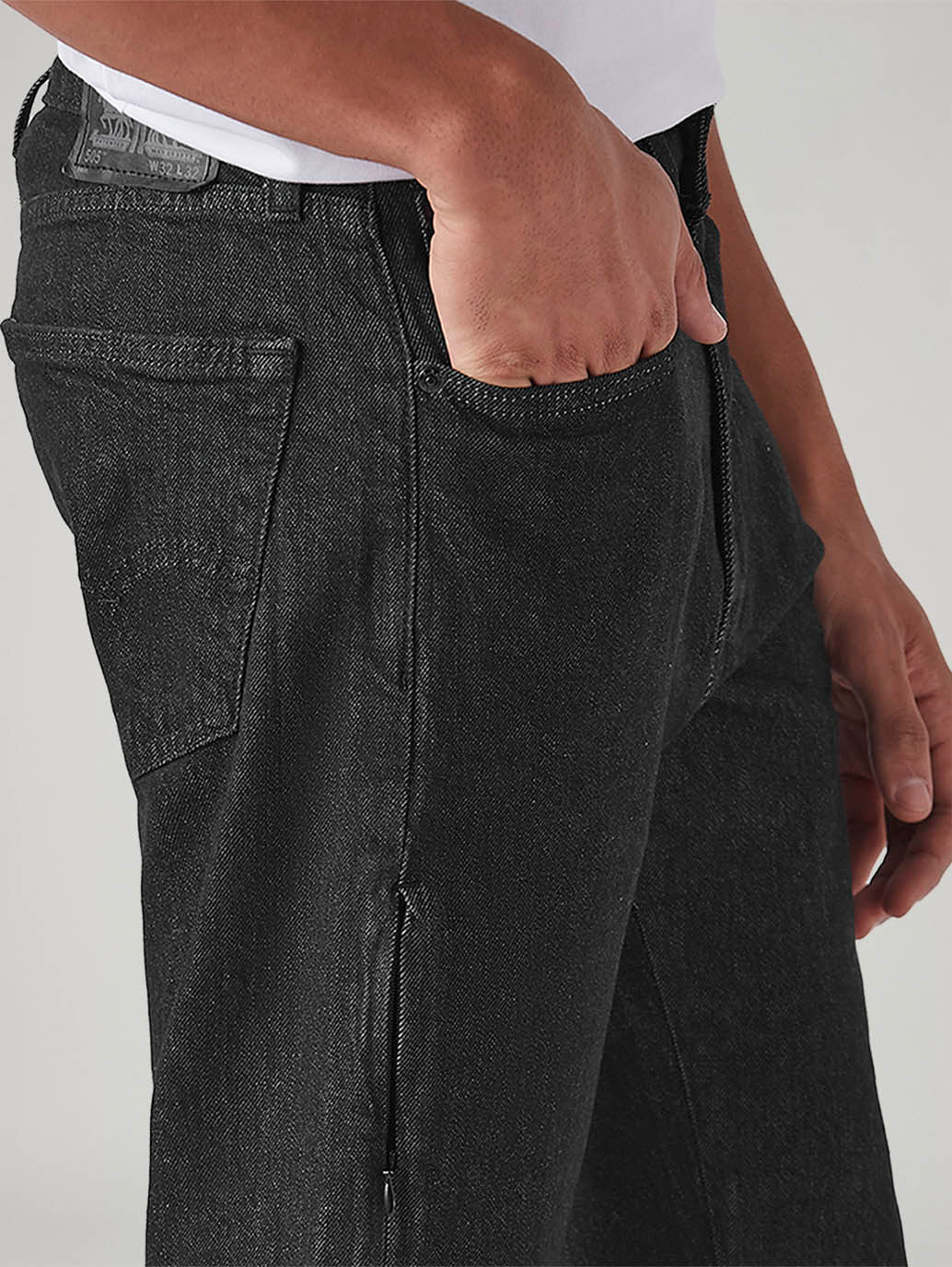 Men's 505 Black Straight Fit Mid Rise Jeans