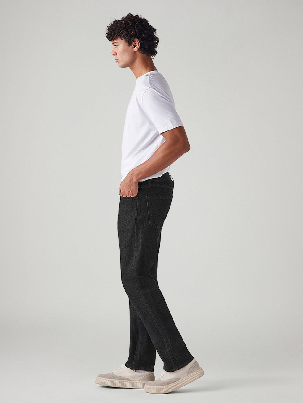 Men's 505 Black Straight Fit Mid Rise Jeans