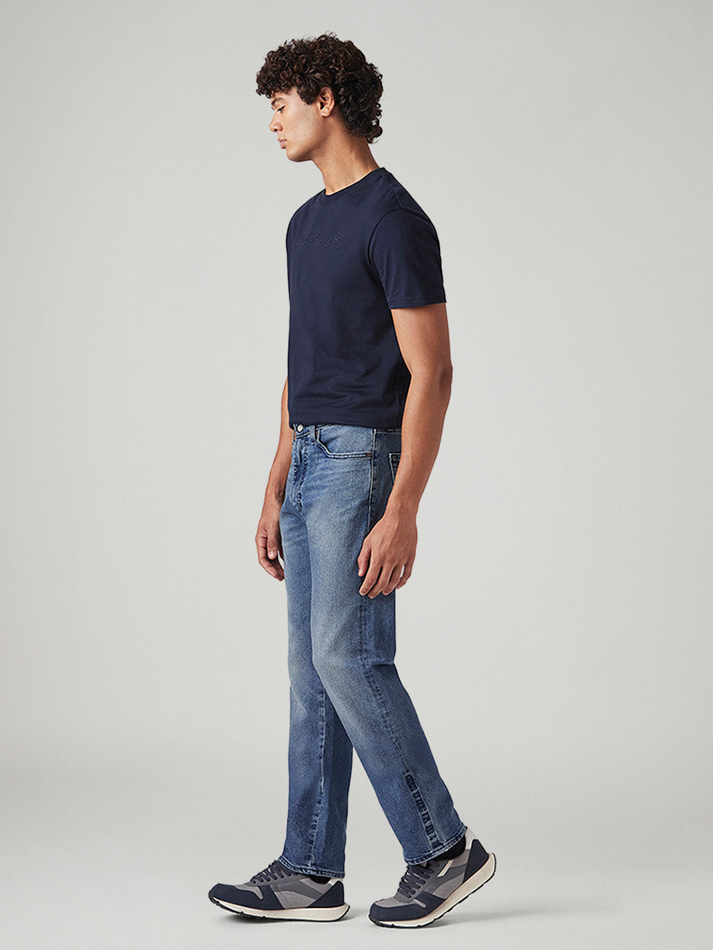 Men's 505 Blue Straight Fit Mid Rise Commuter Jeans
