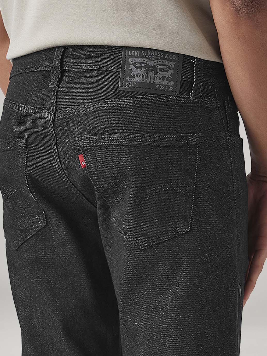 Men's 511 Black Slim Fit Mid Rise Jeans