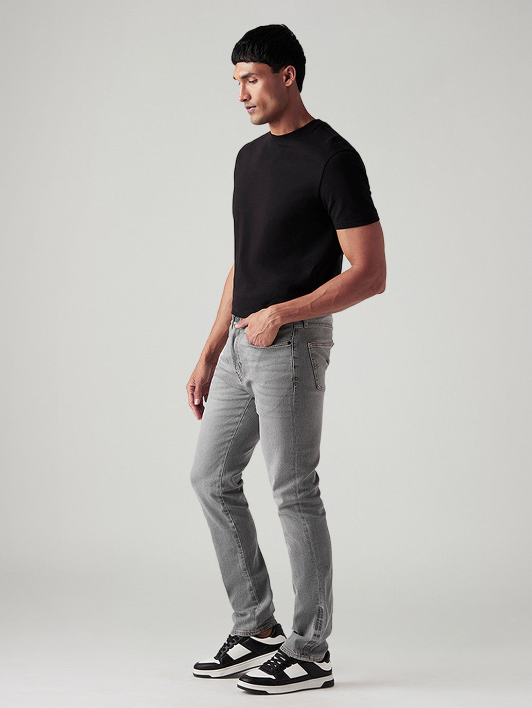 Men's 511 Charcoal Grey Slim Fit Mid Rise Commuter Jeans