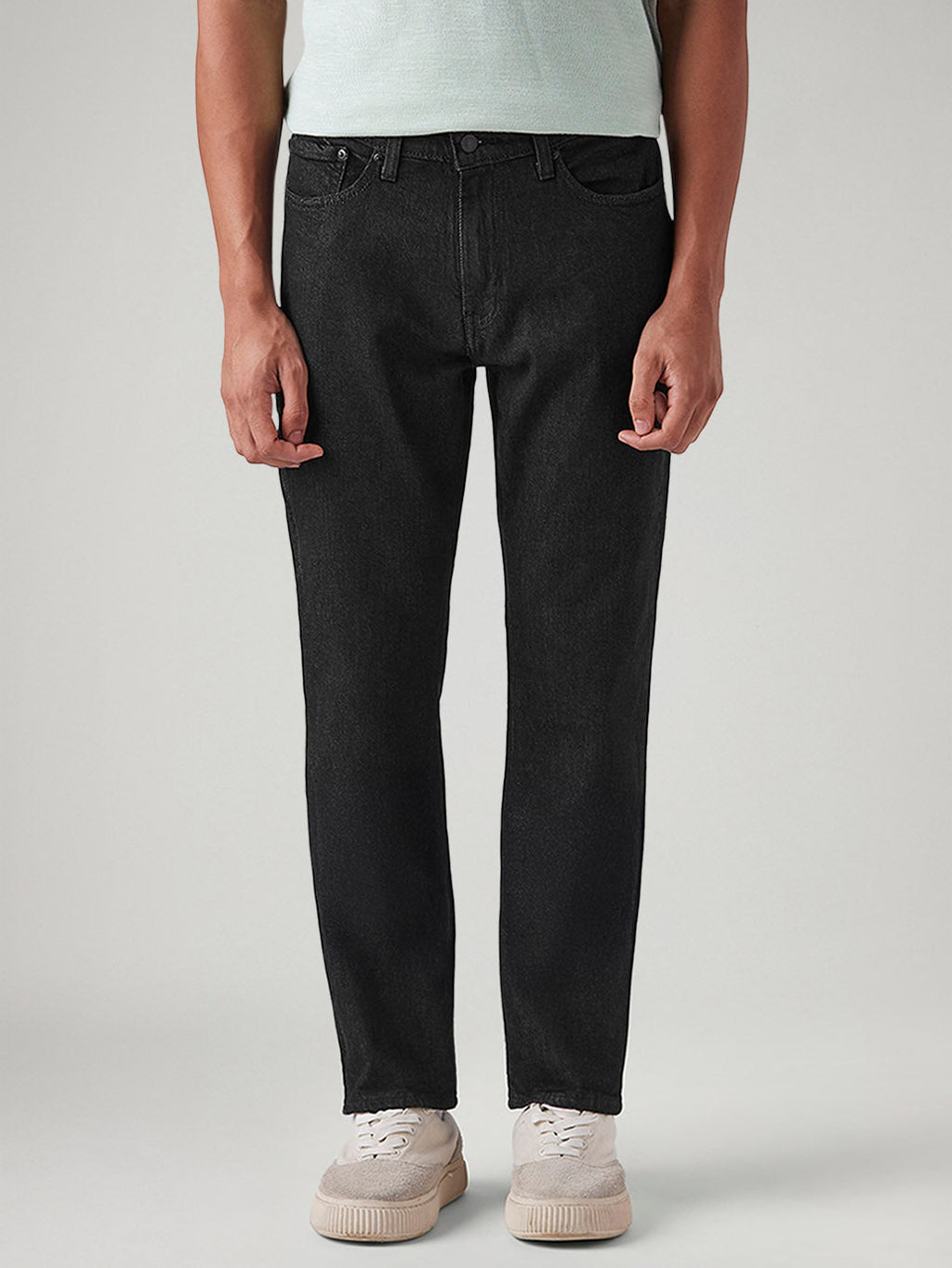 Men's 541 Black Tapered Fit Mid Rise Jeans