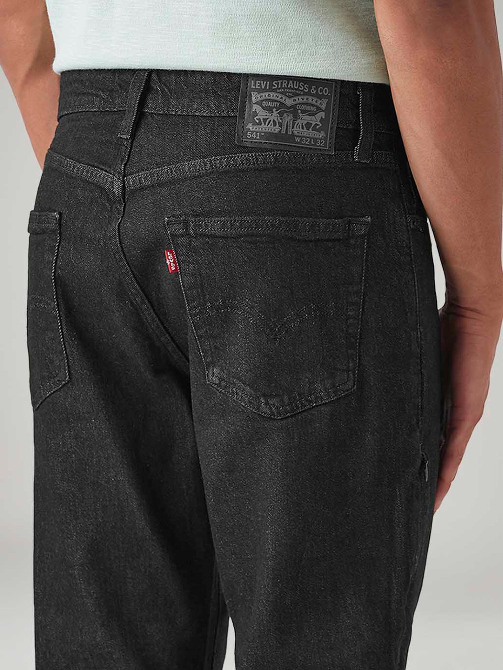 Men's 541 Black Tapered Fit Mid Rise Jeans