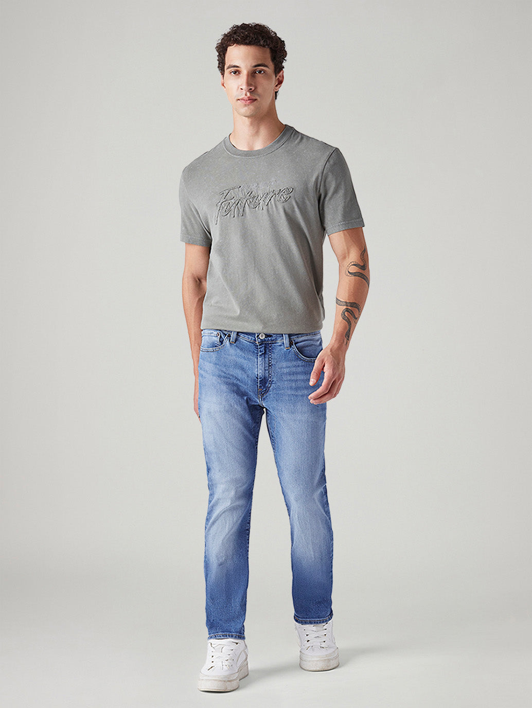 Men's 511 Light Blue Slim Fit Mid Rise Commuter Jeans