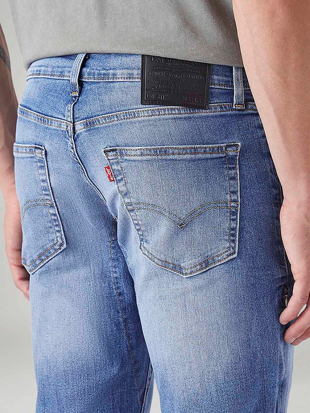 Men's 511 Light Blue Slim Fit Mid Rise Commuter Jeans