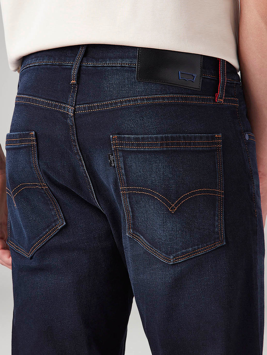 Men's 512 Dark Blue Slim Tapered Fit Mid Rise Jeans