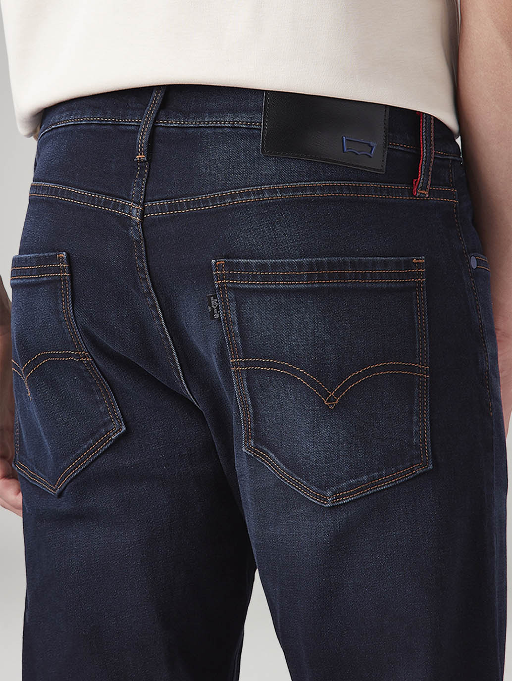 Men's 512 Dark Blue Slim Tapered Fit Mid Rise Jeans