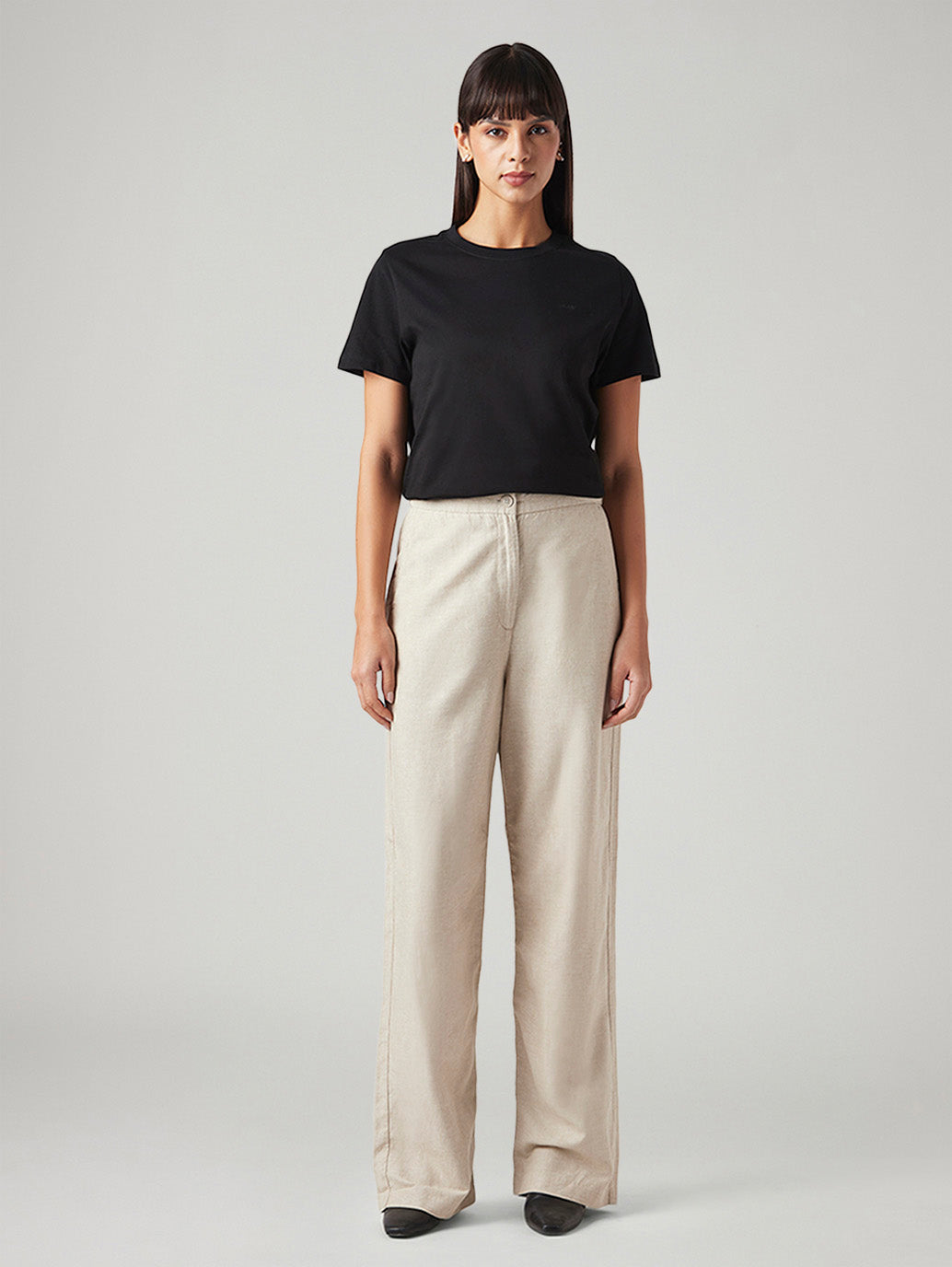 Women's Beige Loose Fit High Rise Linen Trousers