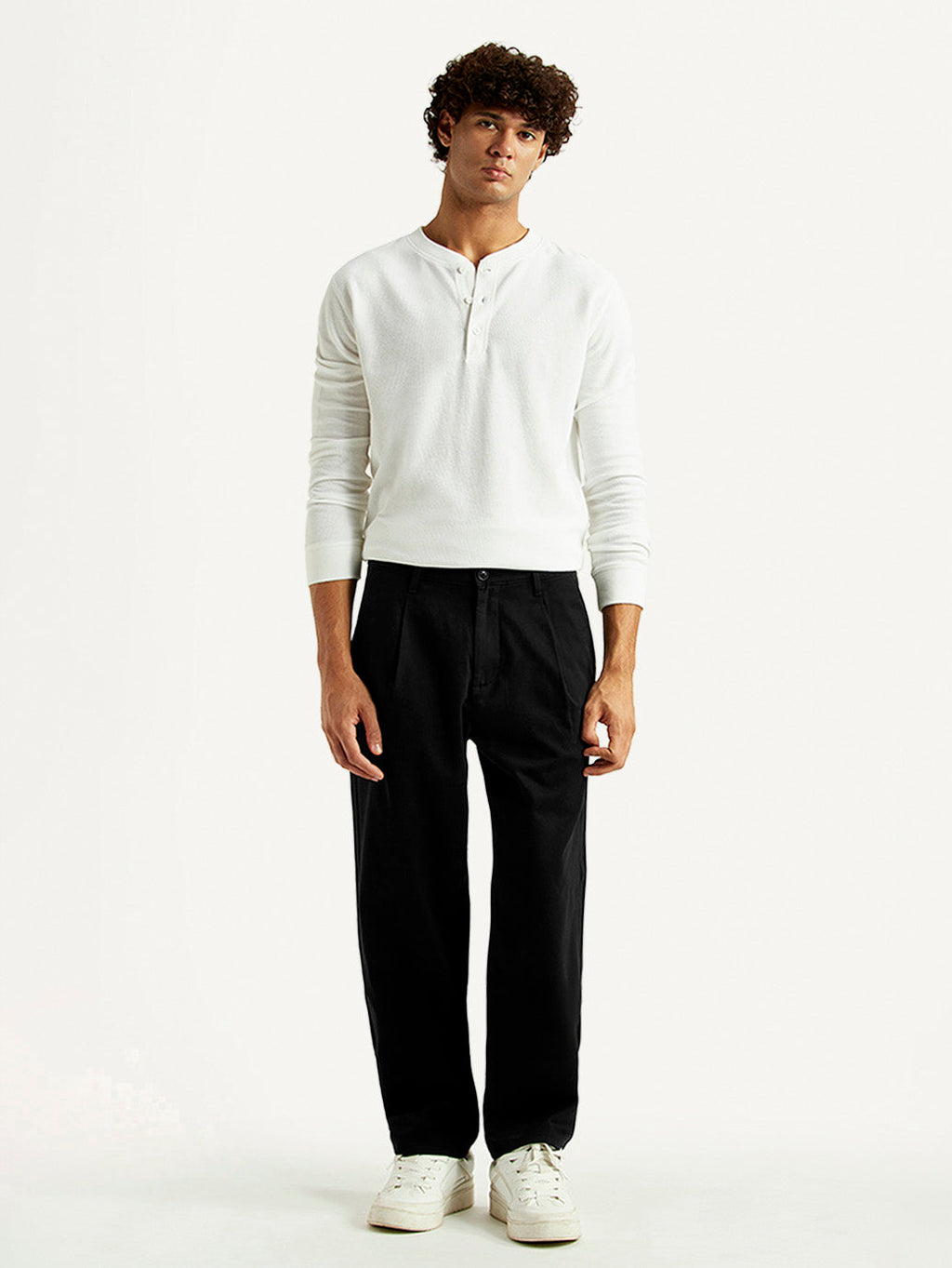 Men's 568 Black Loose Fit Mid Rise Chinos