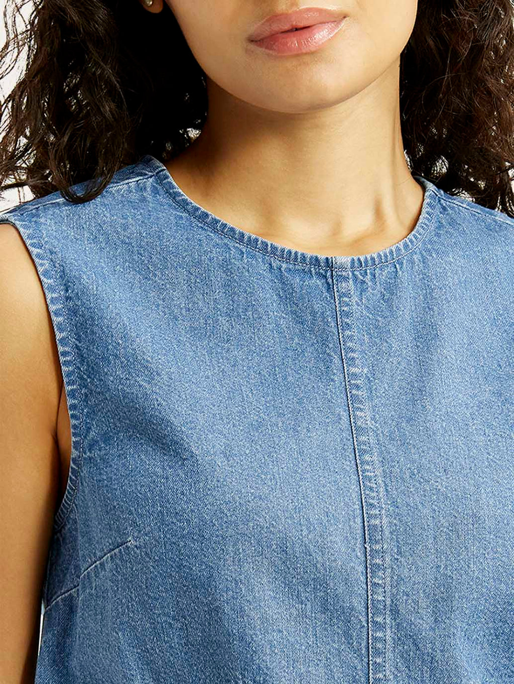 Women's Solid Indigo Round Neck Denim Top