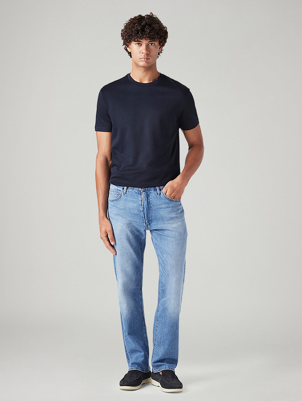 Men's 555 Light Blue Relaxed Straight Fit Mid Rise Redloop Jeans