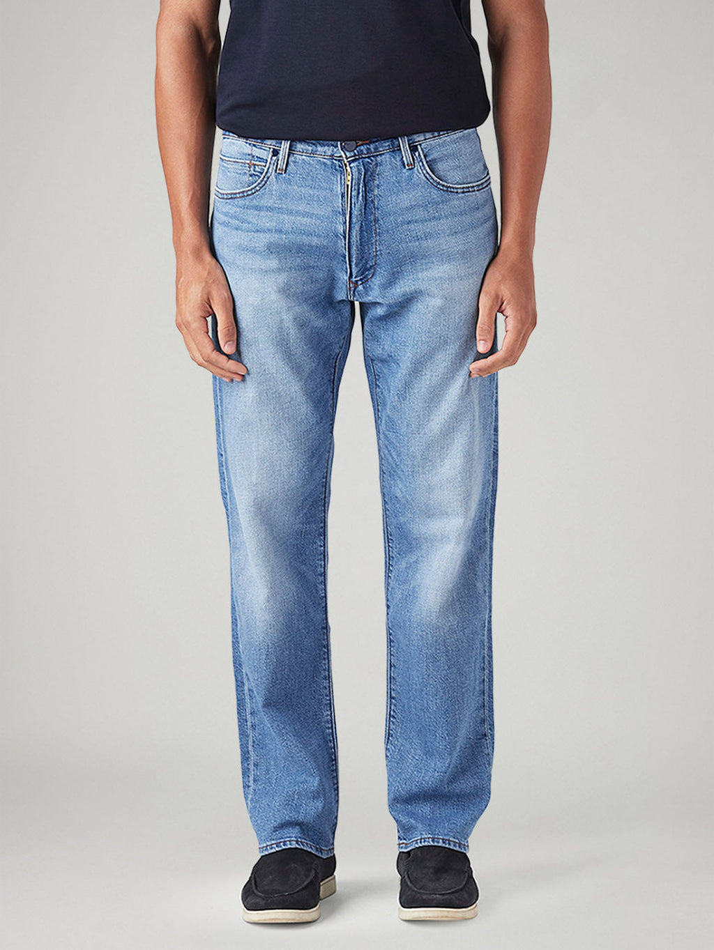 Men's 555 Light Blue Relaxed Straight Fit Mid Rise Redloop Jeans