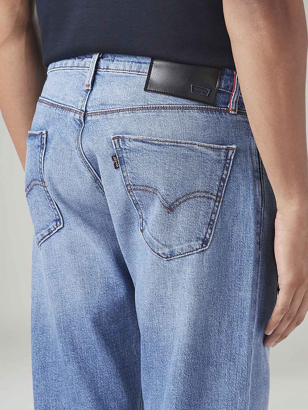 Men's 555 Light Blue Relaxed Straight Fit Mid Rise Redloop Jeans