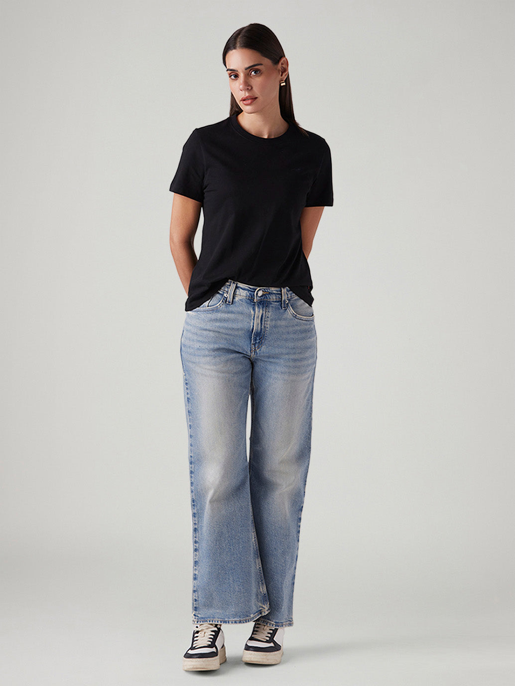 Women's Light Blue Loose Bootcut Fit Mid Rise Jeans