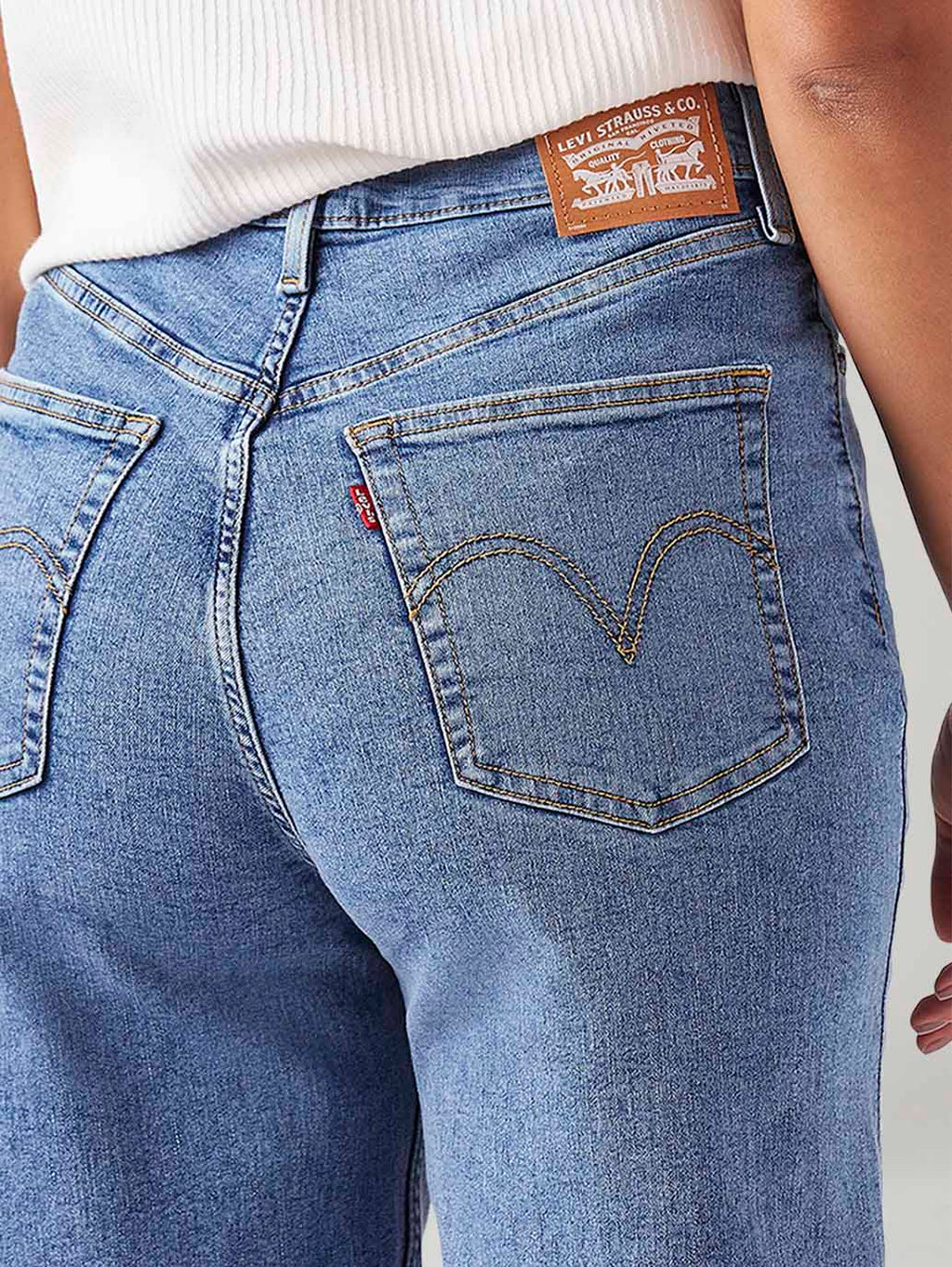 Women's Blue Loose Fit High Rise Jeans