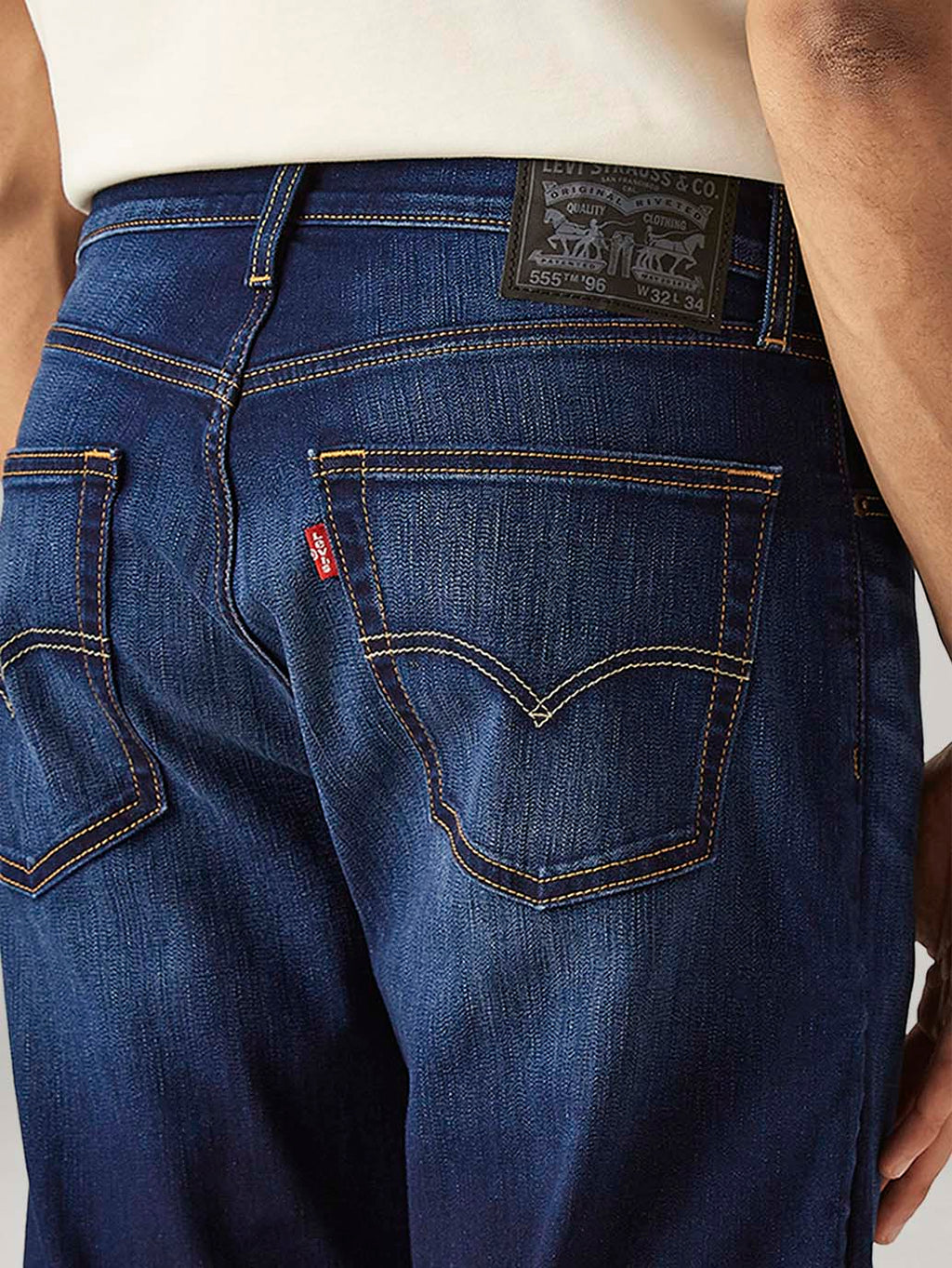 Men's 555 Blue Relaxed Straight Fit Mid Rise Commuter Jeans